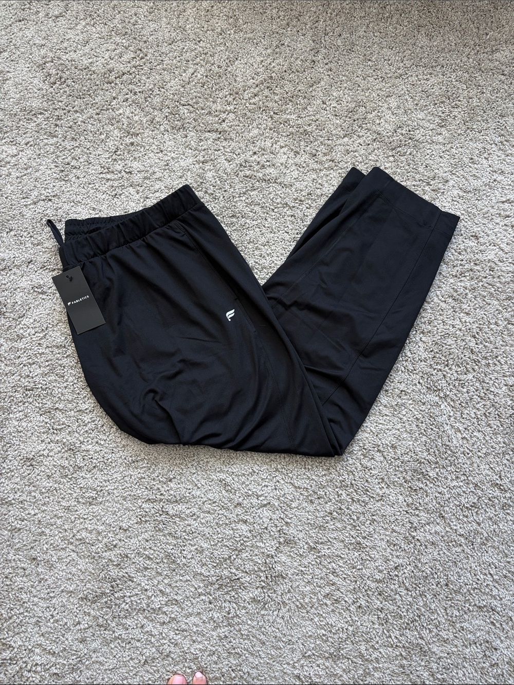 NWT Fabletics Cloud Jersey Gaucho Pant